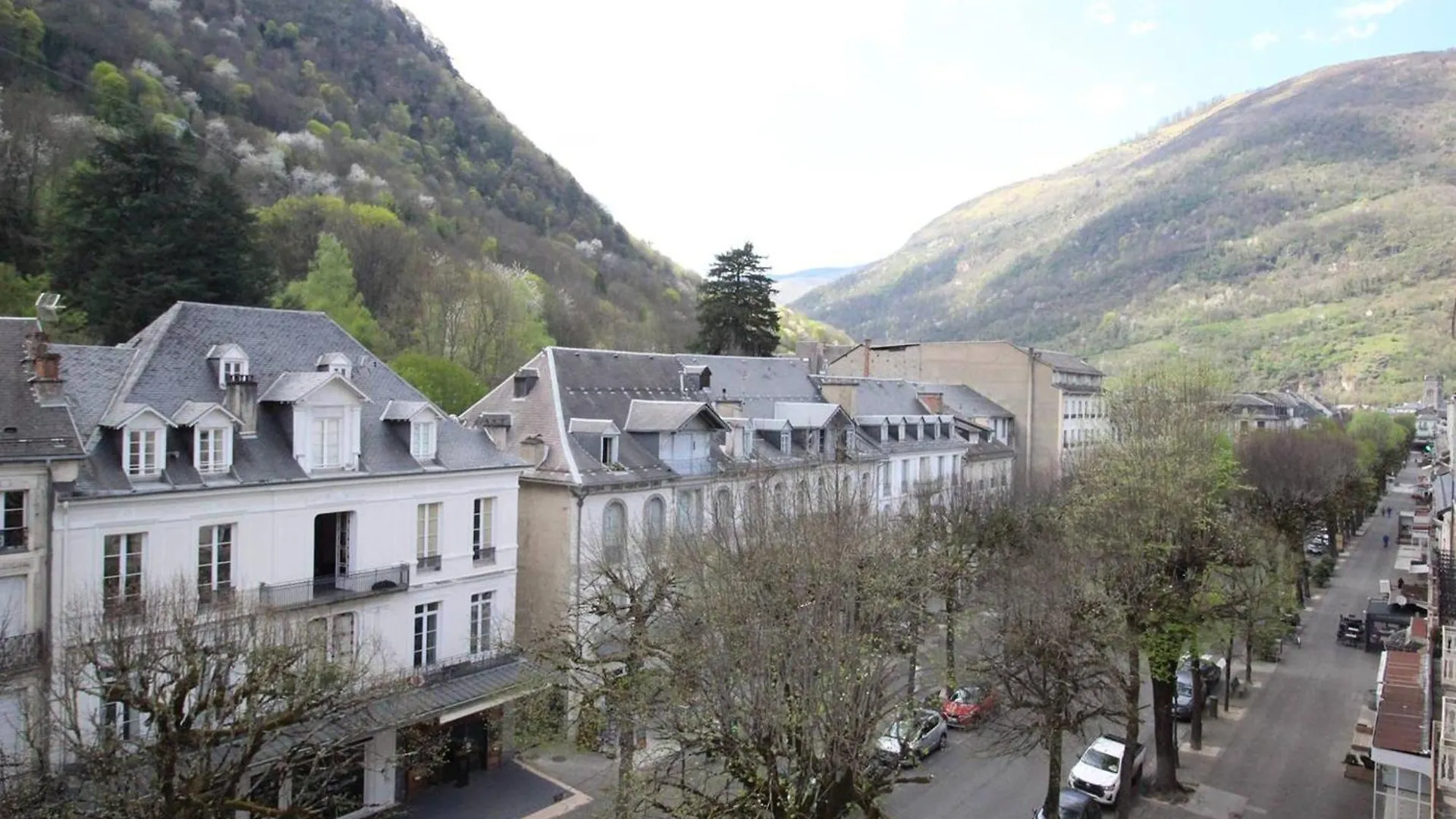Apartamento Elegant T3 Duplex Avec Ascenseur A Luchon, Parking Et Wifi - Fr-1-313-242 Bagnères-de-Luchon